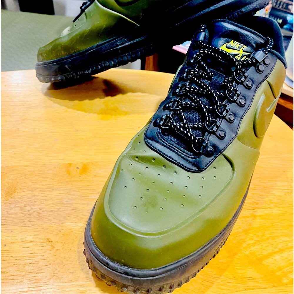 Size 12 - Nike Lunar Force 1 Duckboot Low Sequoia - Great Shape. Worn 3 times.
